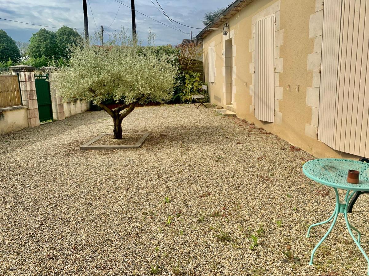 Jolie Chambre Privee Dans Maison De 1830 Sauternes Exterior photo